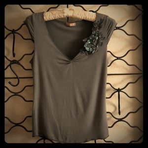 Forever 21 cap- sleeve flower detail shirt